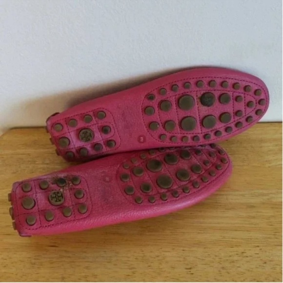 Authentic- Tory Burch dark pink flat comfortable shoes - Picture 6 of 15
